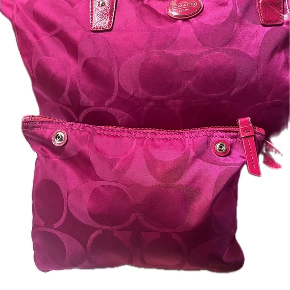 COACH Signature Pink Monogram Weekender Shoulder Bag Snap on Int. Matching Pouch - Picture 7 of 16